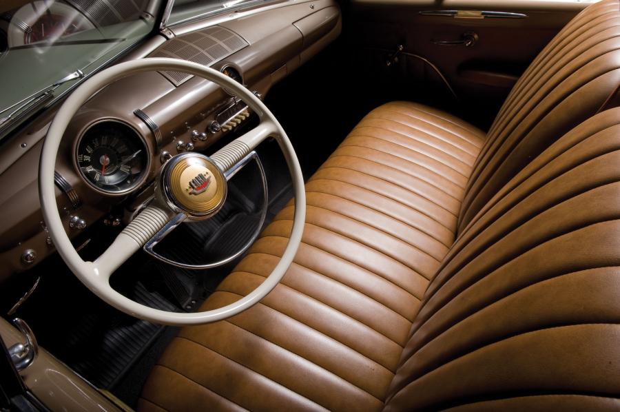  Ford Custom Convertible 1949 года  (фото 5 из 8)